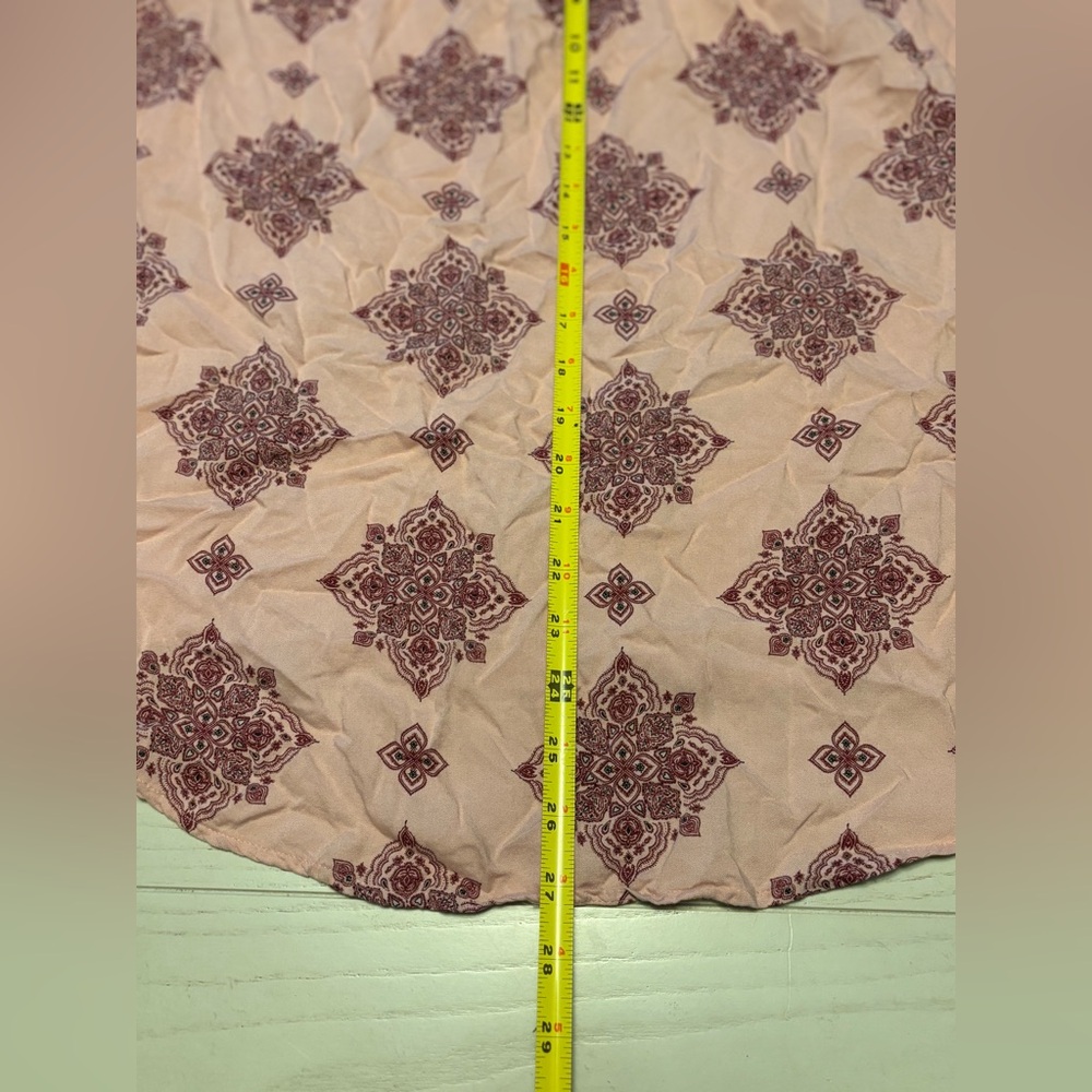 EVRI size 1X blouse dusty rose/burgundy print - Picture 5 of 5